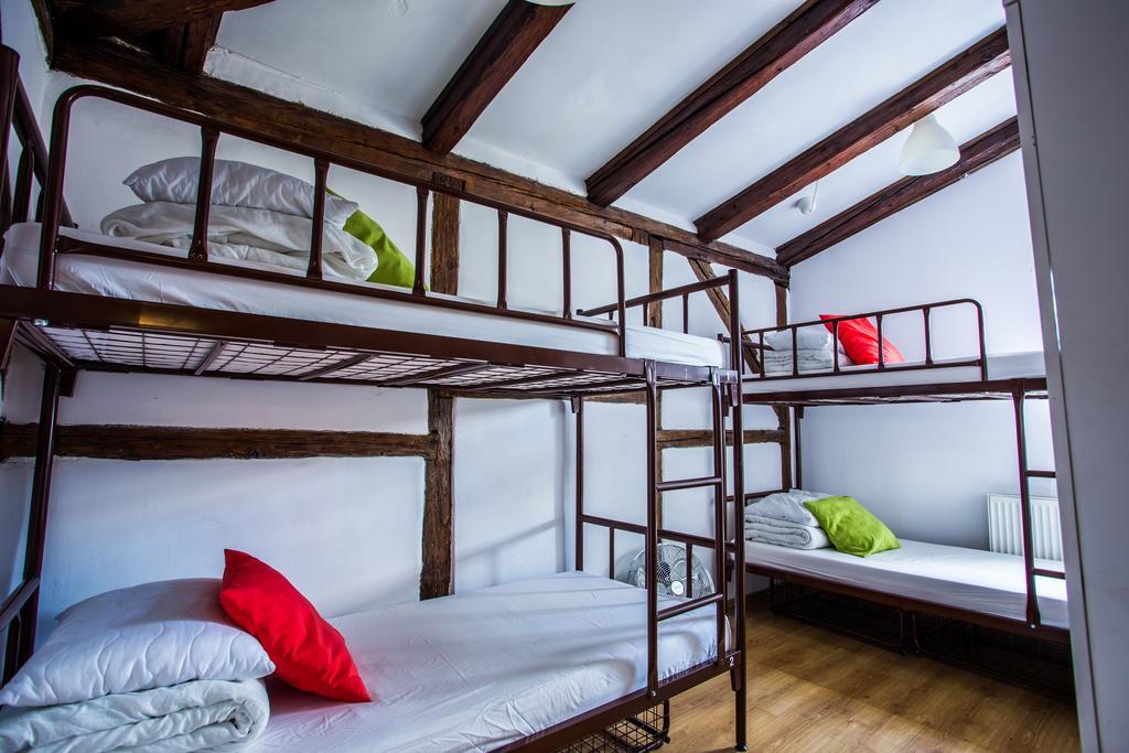 Pink Panther'S Hostel Kraków Rum bild